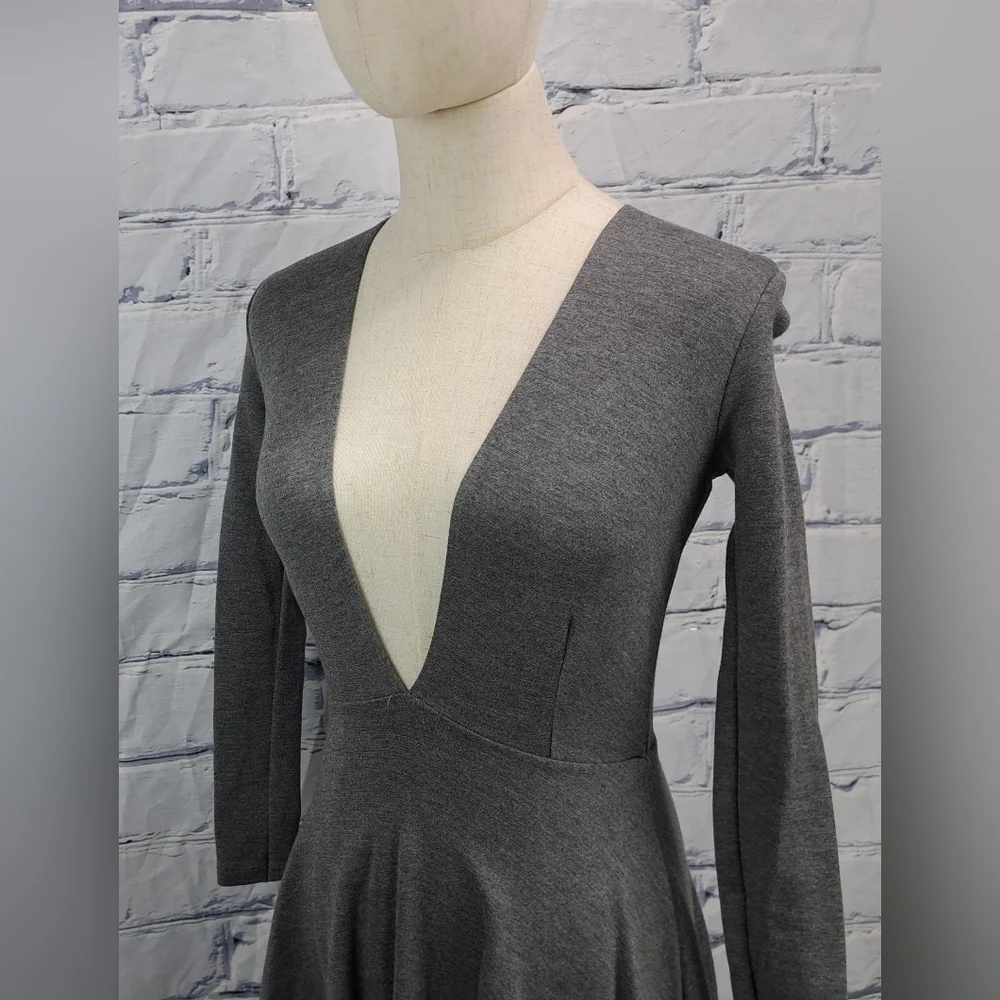 American Apparel Women's Dress Above Knee Mini Skirt Deep V XS *MINT CONDITION* - Picture 4 of 13
